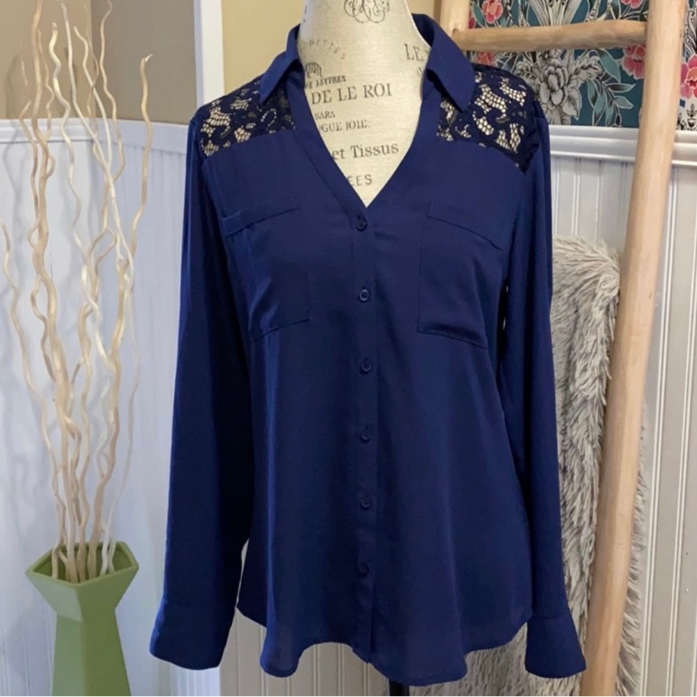 Express Portofino long sleeve blouse lace accents